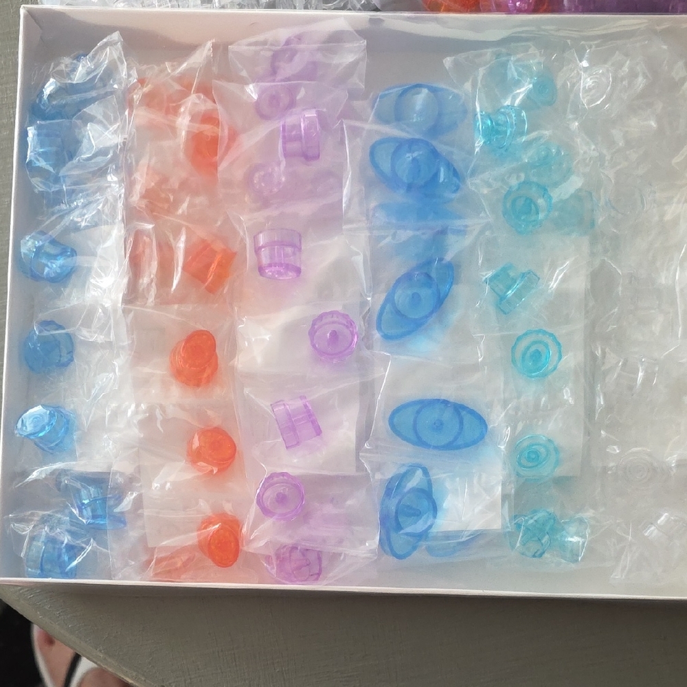 Colorful Plastic Accessories Set